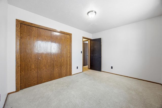 3512 40th Avenue S, Prairie Rose, ND 58104