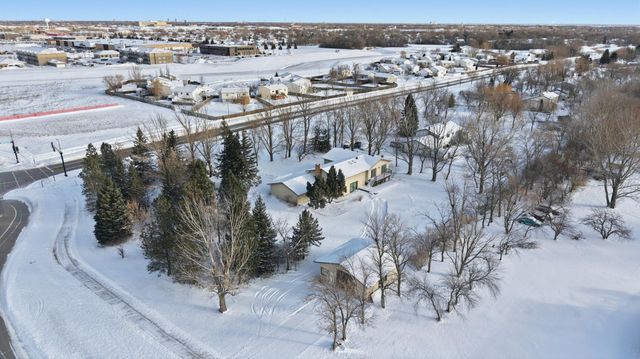 3512 40th Avenue S, Prairie Rose, ND 58104