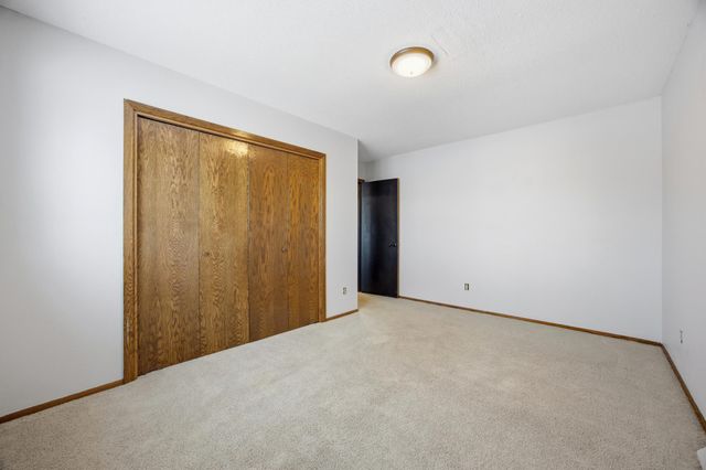 3512 40th Avenue S, Prairie Rose, ND 58104