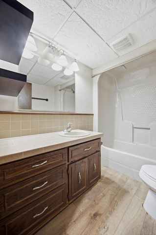 3512 40th Avenue S, Prairie Rose, ND 58104