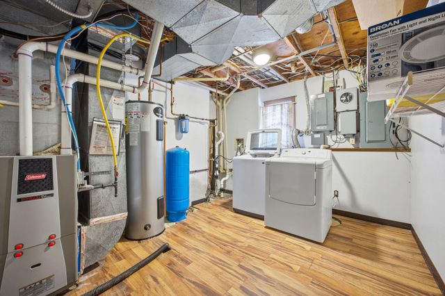 3512 40th Avenue S, Prairie Rose, ND 58104