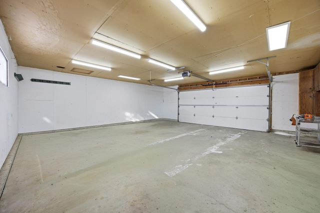 3512 40th Avenue S, Prairie Rose, ND 58104