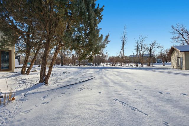 3512 40th Avenue S, Prairie Rose, ND 58104