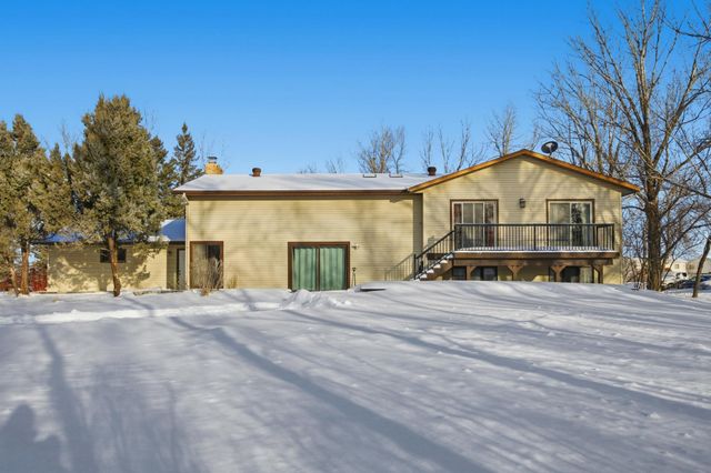 3512 40th Avenue S, Prairie Rose, ND 58104