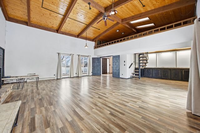 3512 40th Avenue S, Prairie Rose, ND 58104