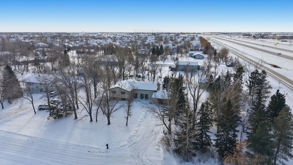3512 40th Avenue S, Prairie Rose, ND 58104