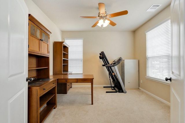 119 Colthorpe LN, Hutto, TX 78634