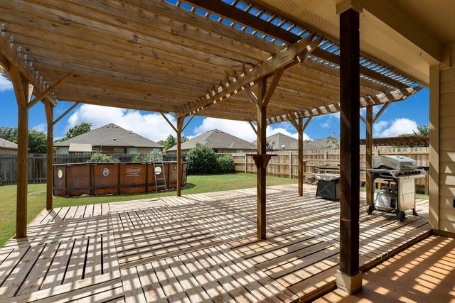 119 Colthorpe LN, Hutto, TX 78634