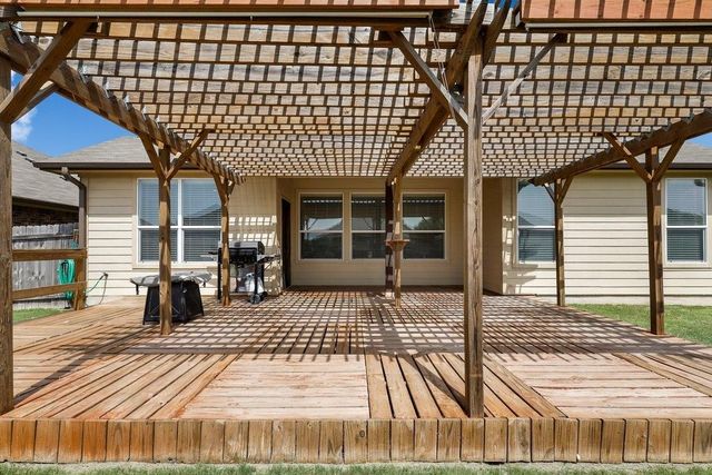 119 Colthorpe LN, Hutto, TX 78634