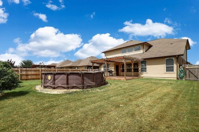 119 Colthorpe LN, Hutto, TX 78634