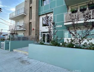 14934 Burbank Boulevard 102, Sherman Oaks, CA 91411