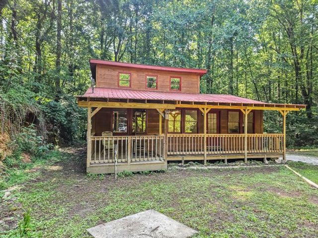 65 Mount Pleasant Drive, Ellijay, GA 30540