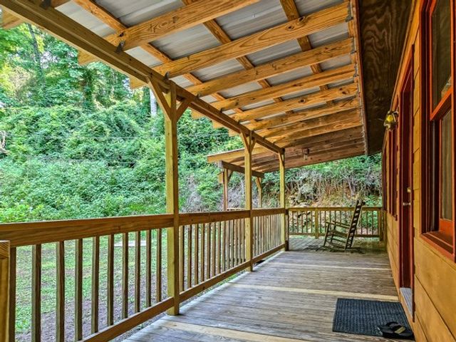 65 Mount Pleasant Drive, Ellijay, GA 30540