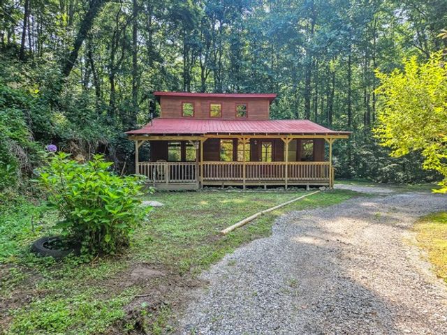 65 Mount Pleasant Drive, Ellijay, GA 30540