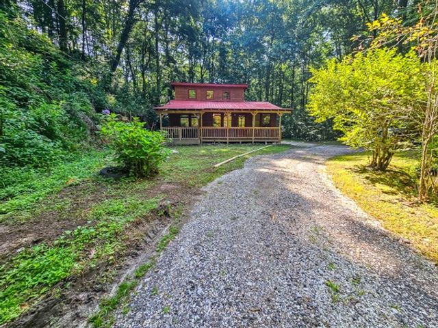 65 Mount Pleasant Drive, Ellijay, GA 30540