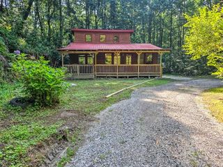 65 Mount Pleasant Drive, Ellijay, GA 30540
