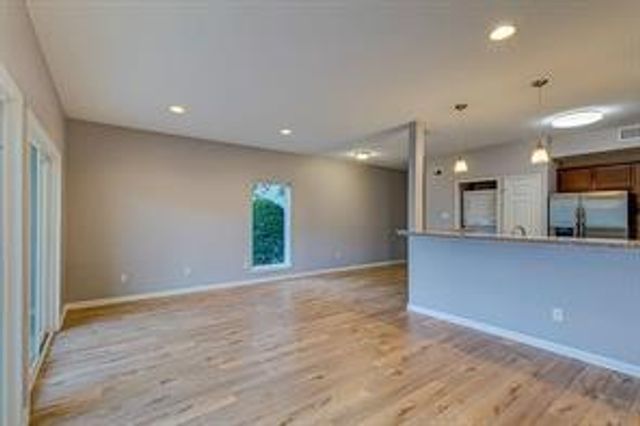 83 S April Point Drive S 83, Conroe, TX 77356