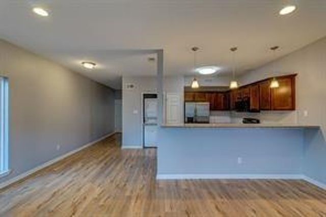 83 S April Point Drive S 83, Conroe, TX 77356