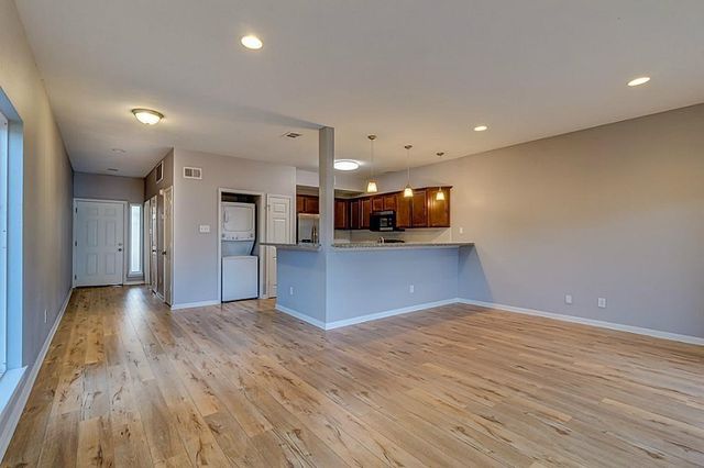 83 S April Point Drive S 83, Conroe, TX 77356