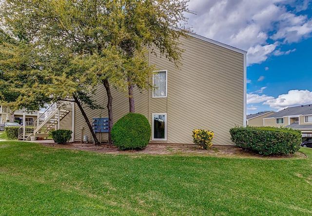 83 S April Point Drive S 83, Conroe, TX 77356