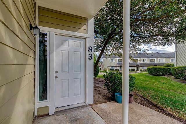 83 S April Point Drive S 83, Conroe, TX 77356