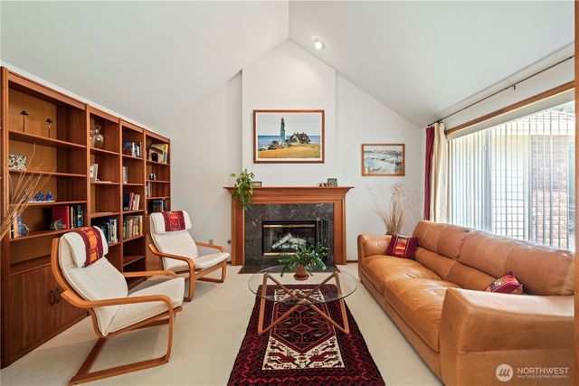 419 212th Avenue NE, Sammamish, WA 98074