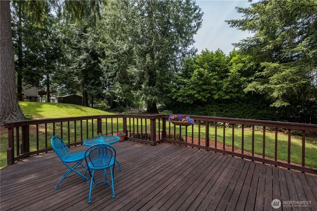 419 212th Avenue NE, Sammamish, WA 98074