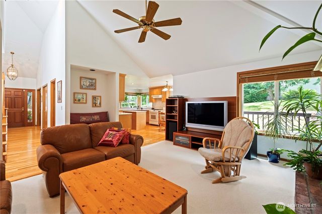 419 212th Avenue NE, Sammamish, WA 98074