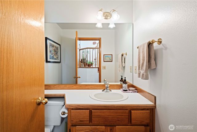 419 212th Avenue NE, Sammamish, WA 98074