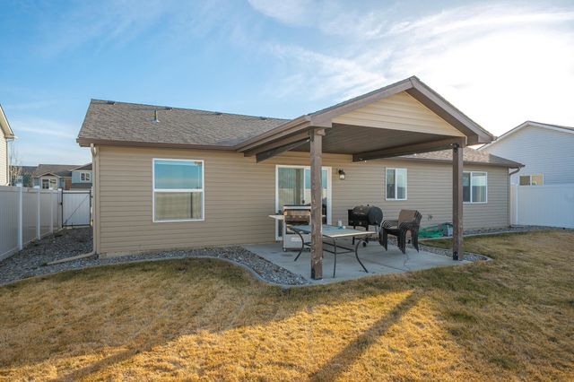 10212 W 9th Ave, Airway Heights, WA 99224