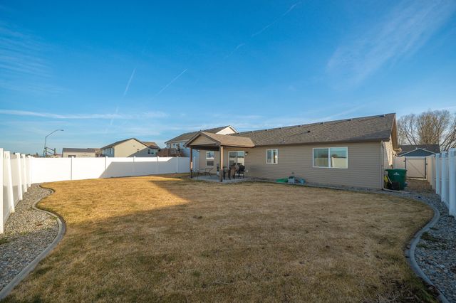 10212 W 9th Ave, Airway Heights, WA 99224