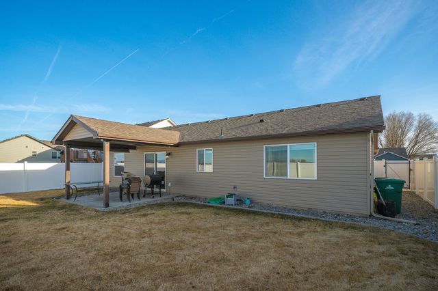 10212 W 9th Ave, Airway Heights, WA 99224