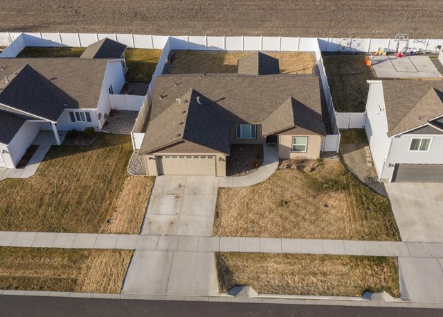 10212 W 9th Ave, Airway Heights, WA 99224