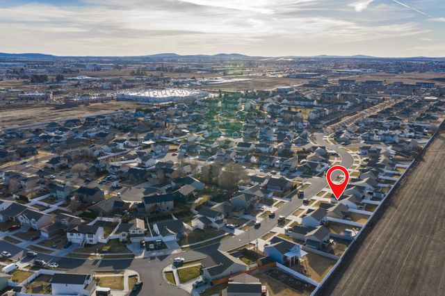 10212 W 9th Ave, Airway Heights, WA 99224