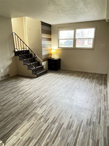 1114 Carrie Avenue, Des Moines, IA 50315