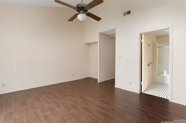 11815 Vance Jackson Rd Apt 2404, San Antonio, TX 78230