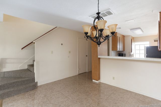 11815 Vance Jackson Rd Apt 2404, San Antonio, TX 78230