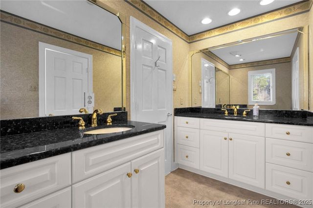 2003 Pinewood Terrace, Fayetteville, NC 28304