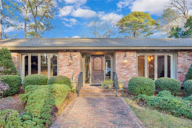 2003 Pinewood Terrace, Fayetteville, NC 28304