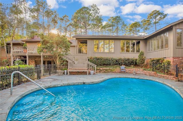 2003 Pinewood Terrace, Fayetteville, NC 28304