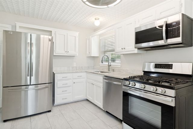 11524 Strand Street, Dallas, TX 75218