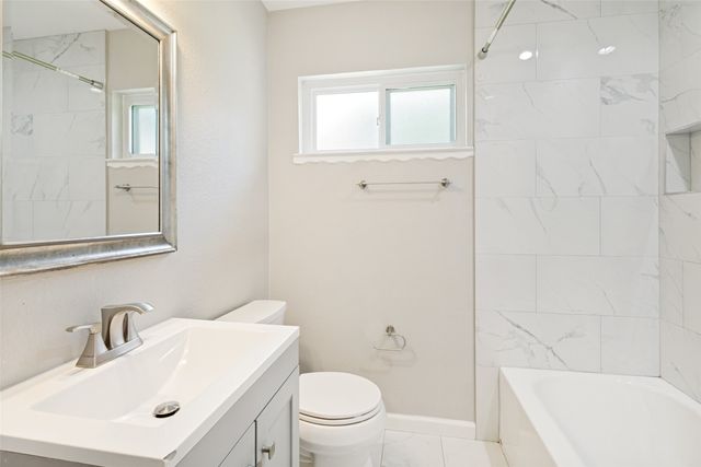 11524 Strand Street, Dallas, TX 75218