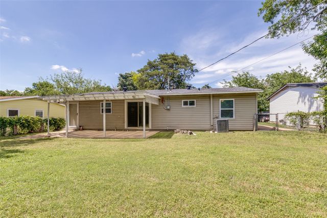 11524 Strand Street, Dallas, TX 75218