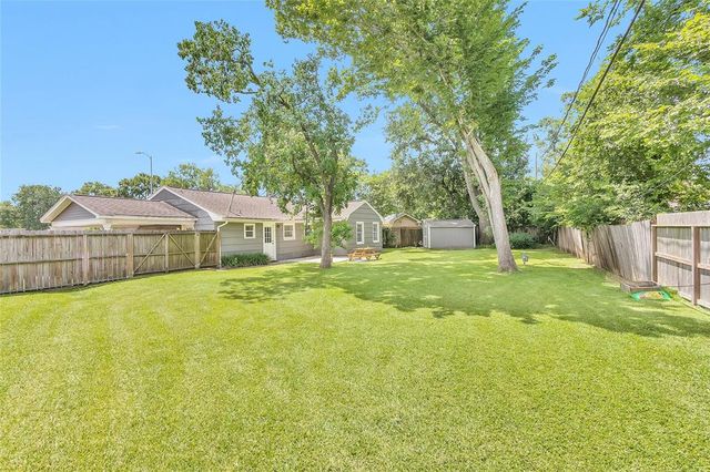 6018 Carew Street, Houston, TX 77074
