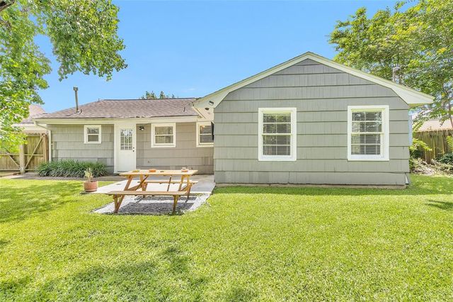 6018 Carew Street, Houston, TX 77074
