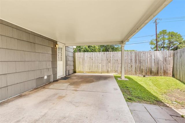 6018 Carew Street, Houston, TX 77074