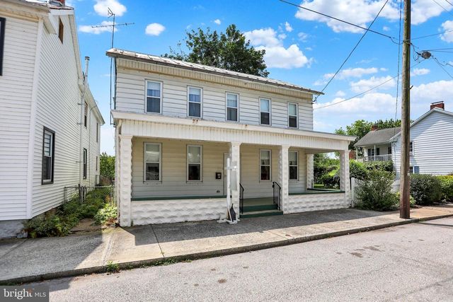 14 CHESTNUT ST, Newville, PA 17241