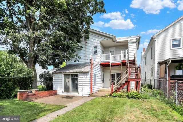 14 CHESTNUT ST, Newville, PA 17241