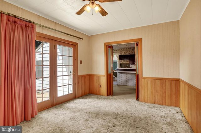 14 CHESTNUT ST, Newville, PA 17241