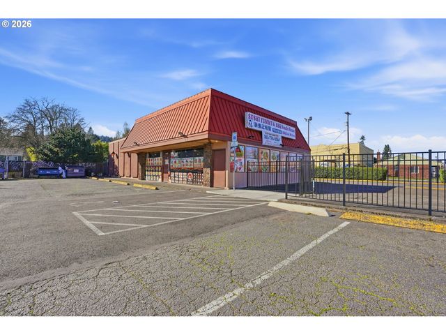1815 Se 82ND Ave, Portland, OR 97216